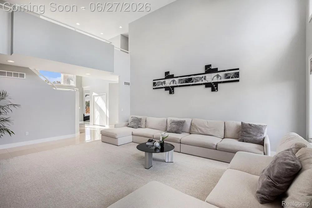 6535 Pond Drive Washington Township, MI 48094