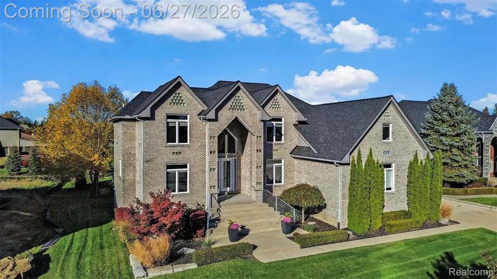 6535 Pond Drive Washington Township, MI 48094