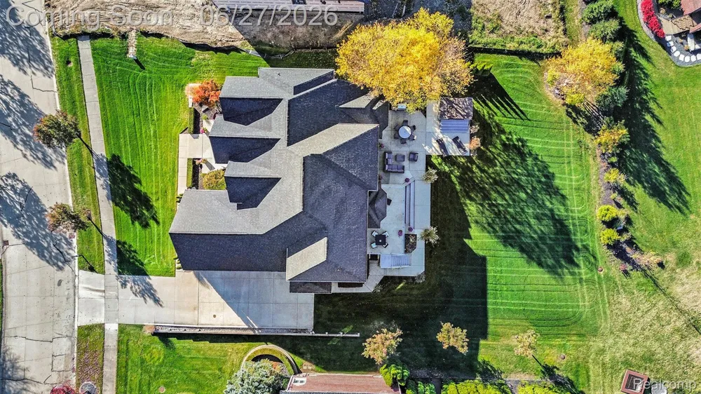 6535 Pond Drive Washington Township, MI 48094