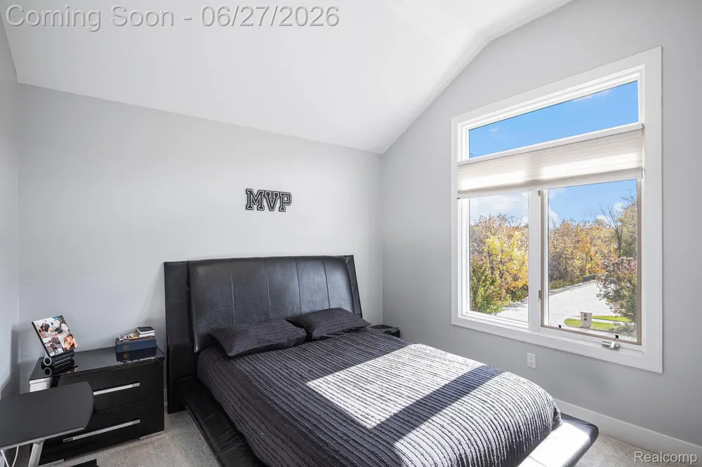 6535 Pond Drive Washington Township, MI 48094
