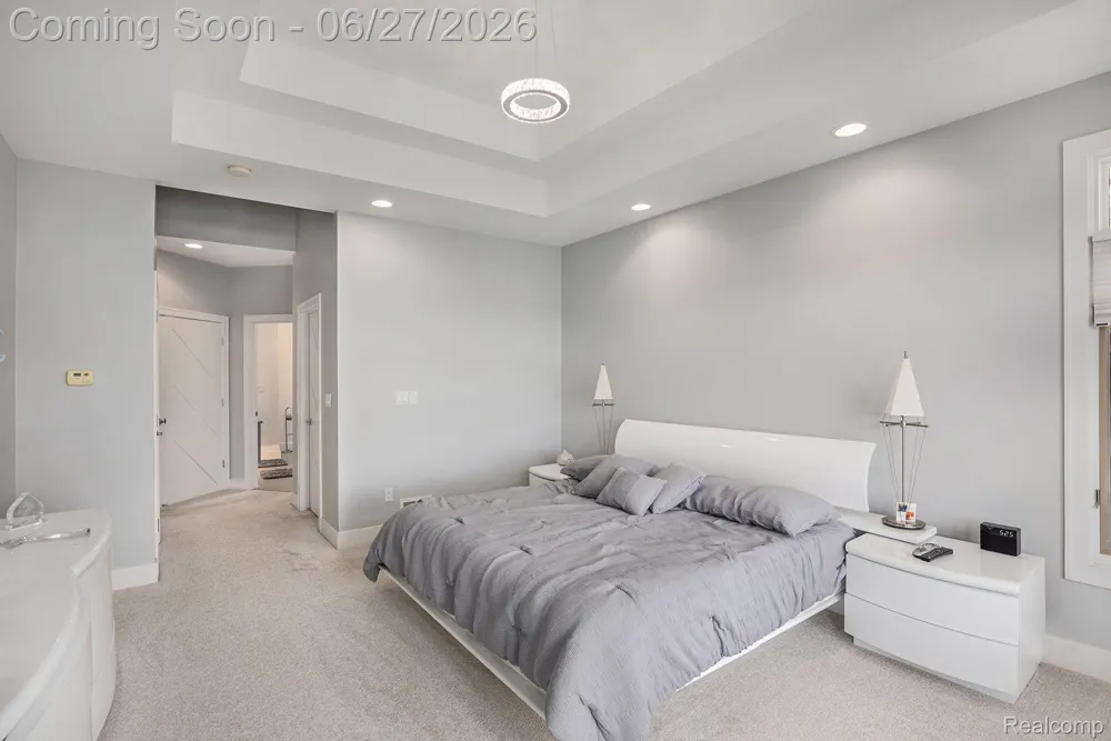 6535 Pond Drive Washington Township, MI 48094