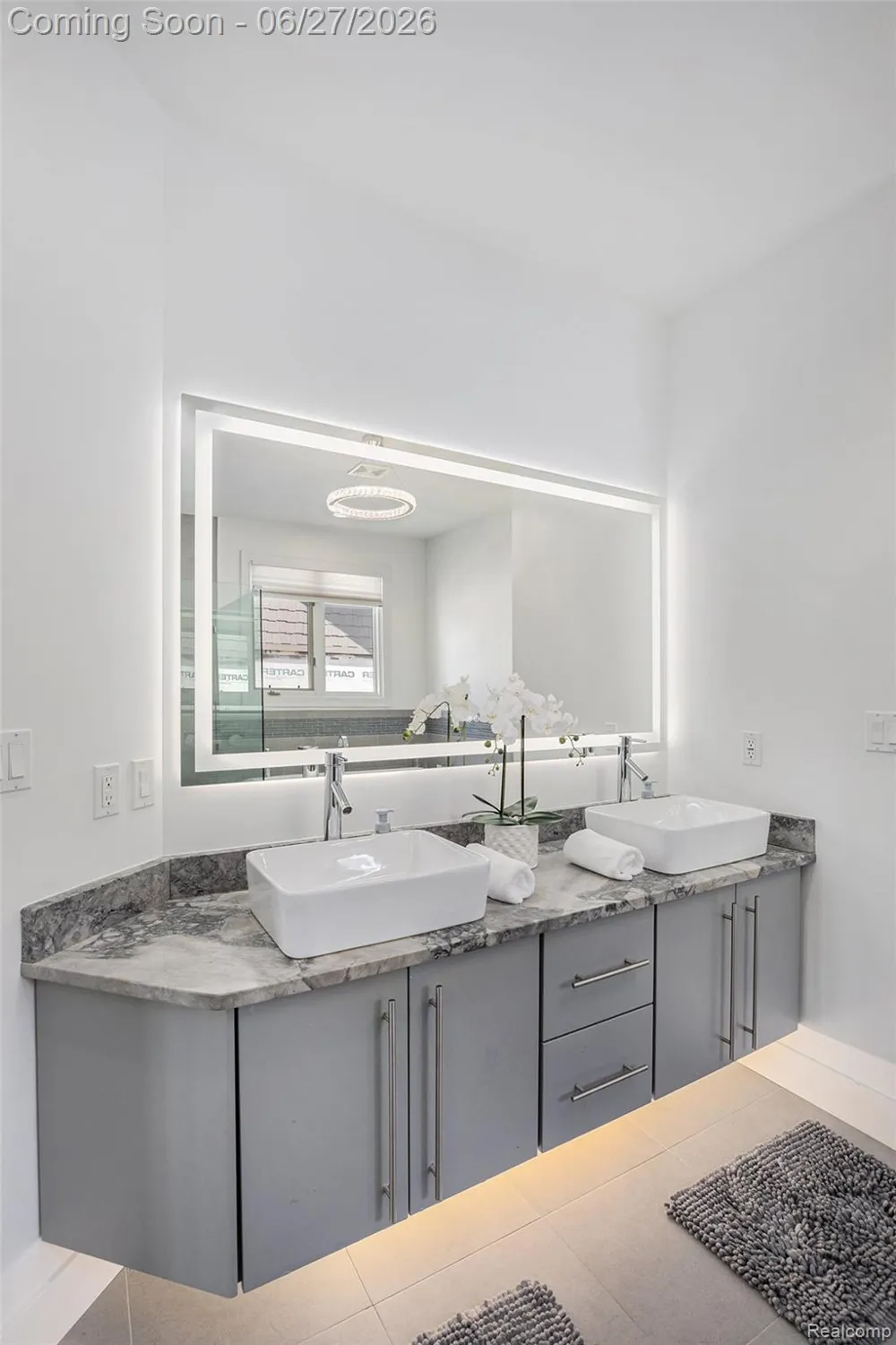 6535 Pond Drive Washington Township, MI 48094