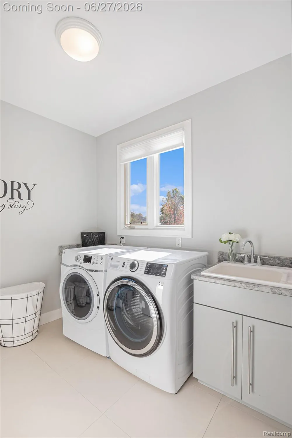 6535 Pond Drive Washington Township, MI 48094