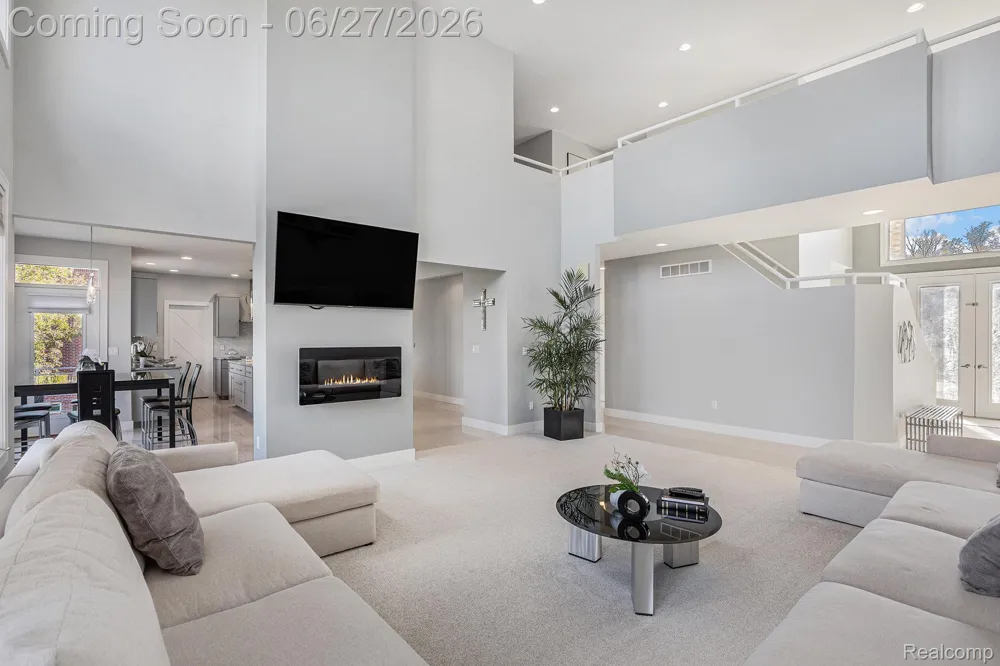 6535 Pond Drive Washington Township, MI 48094