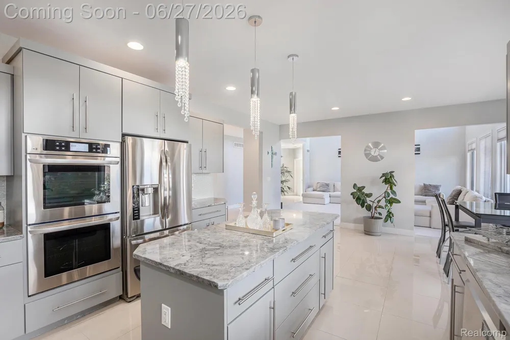 6535 Pond Drive Washington Township, MI 48094