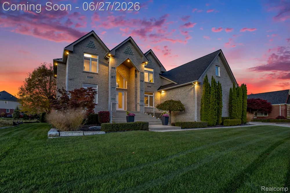 6535 Pond Drive Washington Township, MI 48094