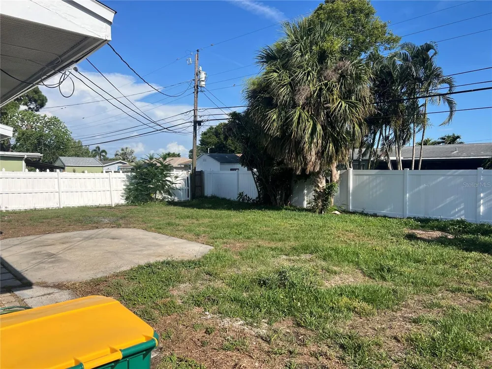 10934 FREEDOM BOULEVARD Seminole, FL 33772