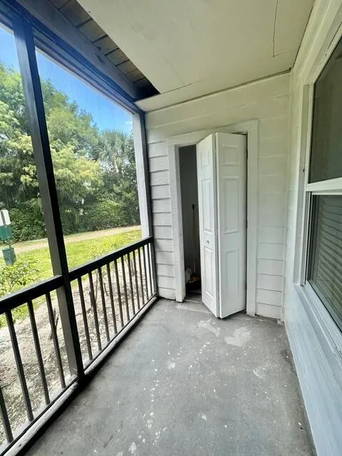 2305 Congress Avenue #11 Boynton Beach, FL 33426
