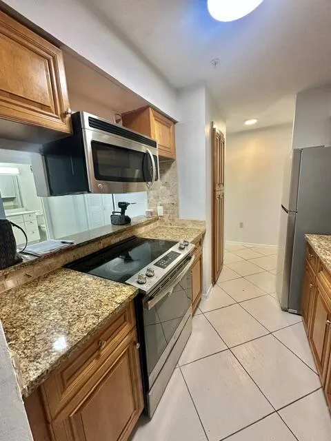 2305 Congress Avenue #11 Boynton Beach, FL 33426
