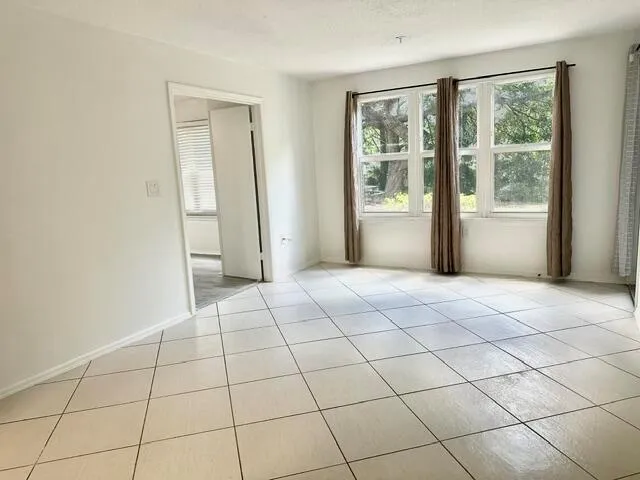 2305 Congress Avenue #11 Boynton Beach, FL 33426
