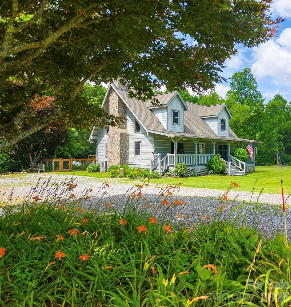 538 East Fork Road Sylva, NC 28779