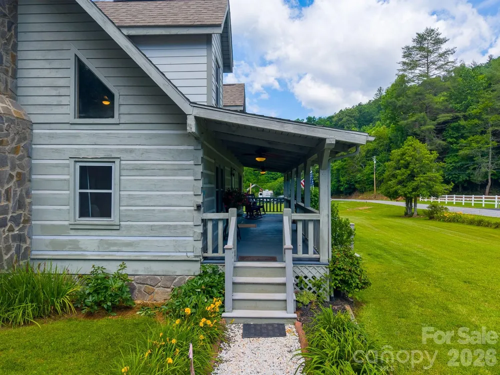 538 East Fork Road Sylva, NC 28779