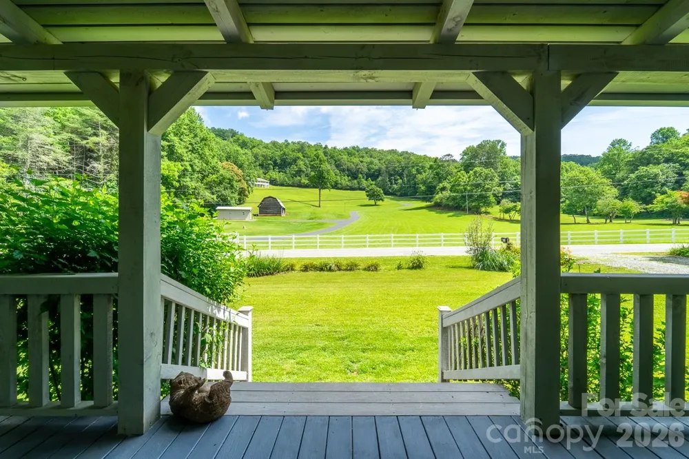 538 East Fork Road Sylva, NC 28779