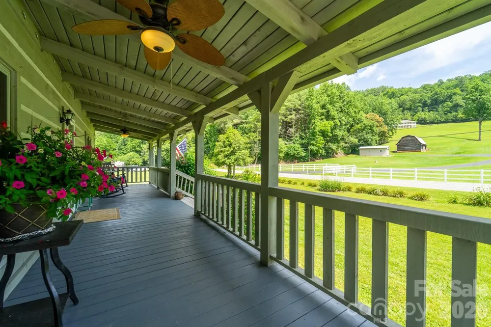 538 East Fork Road Sylva, NC 28779