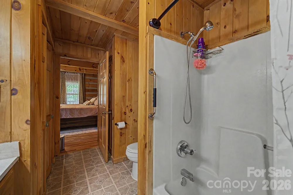 538 East Fork Road Sylva, NC 28779