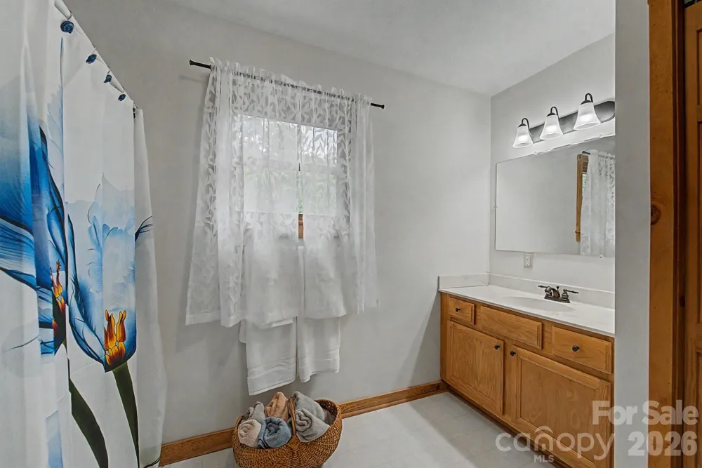 538 East Fork Road Sylva, NC 28779