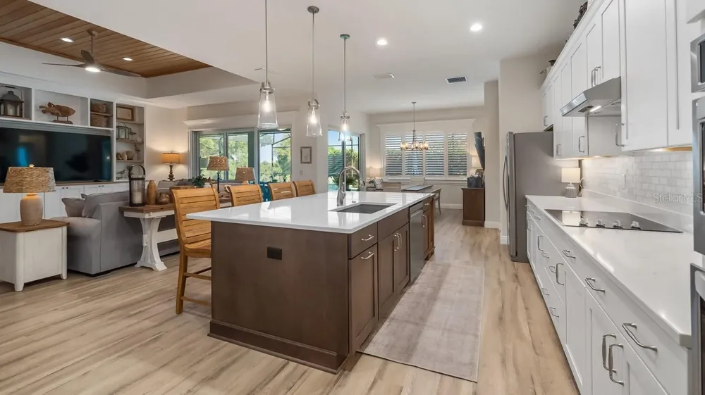 4008 PINNACLE PLACE COURT Lady Lake, FL 32159