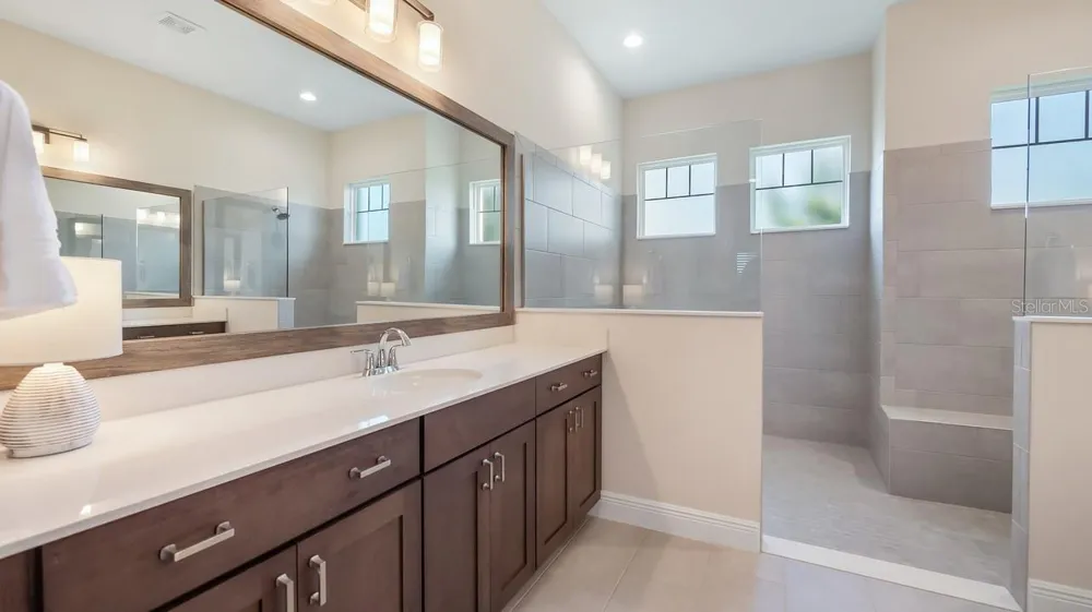 4008 PINNACLE PLACE COURT Lady Lake, FL 32159