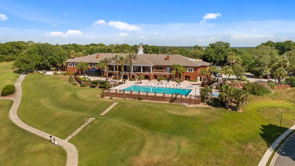 4008 PINNACLE PLACE COURT Lady Lake, FL 32159