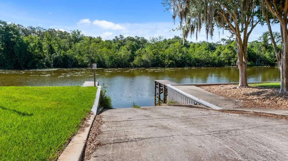 4008 PINNACLE PLACE COURT Lady Lake, FL 32159
