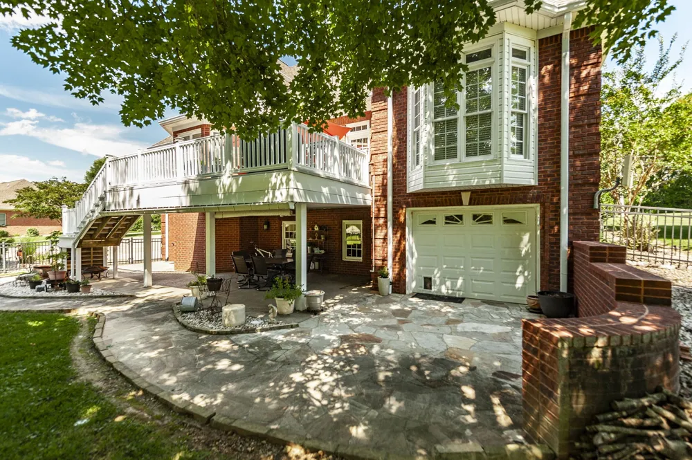 1820 Hygeia Rd Greenbrier, TN 37073