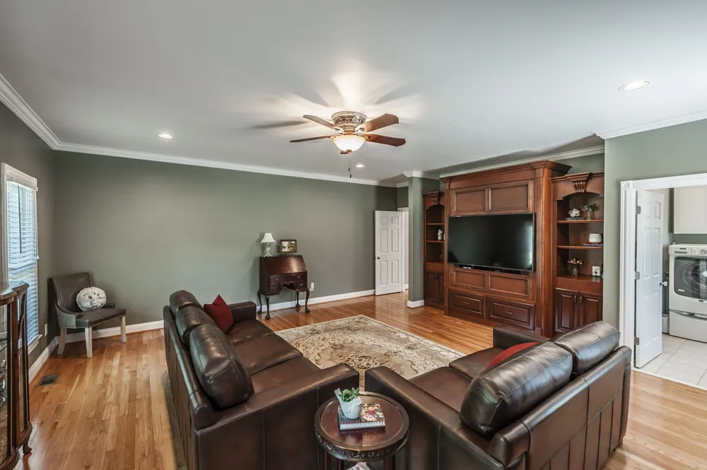 1820 Hygeia Rd Greenbrier, TN 37073
