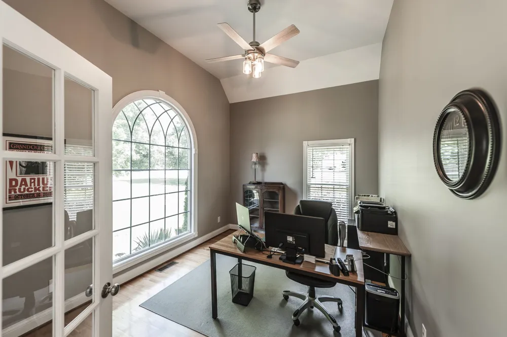 1820 Hygeia Rd Greenbrier, TN 37073