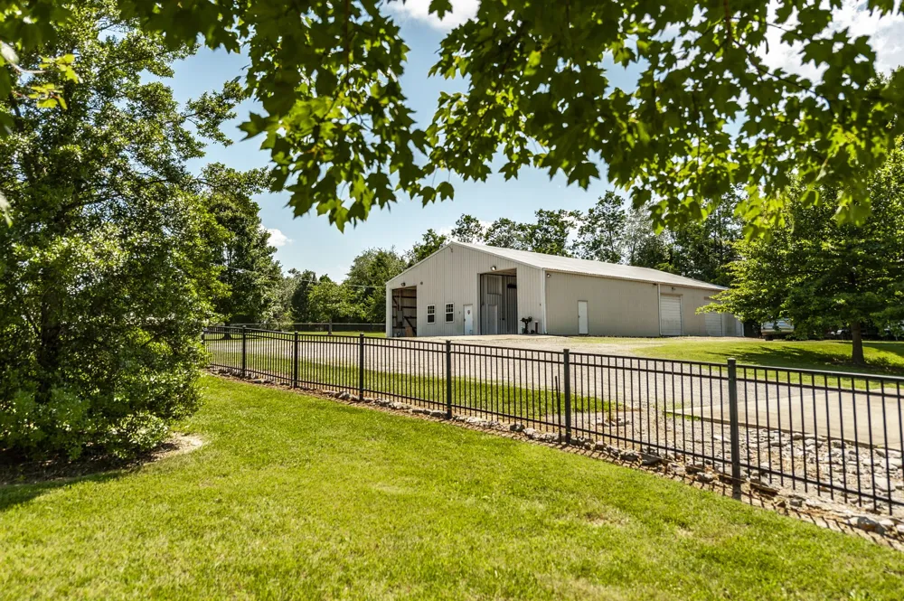 1820 Hygeia Rd Greenbrier, TN 37073