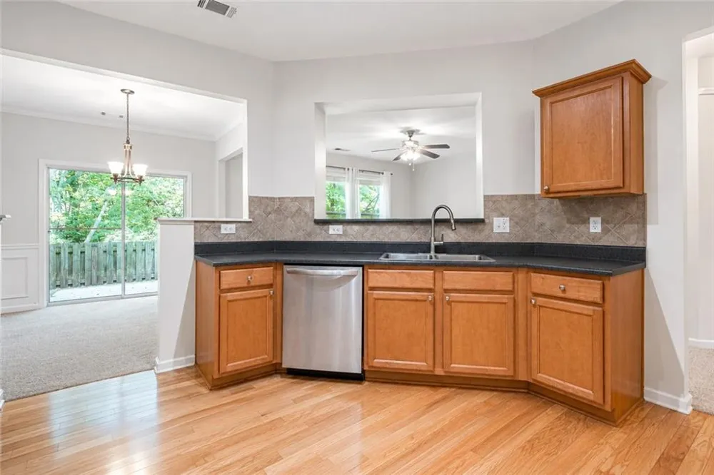 2010 Ellison Way Kennesaw, GA 30152