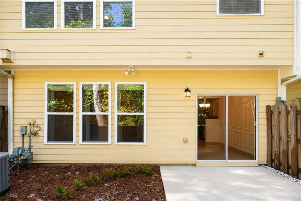 2010 Ellison Way Kennesaw, GA 30152