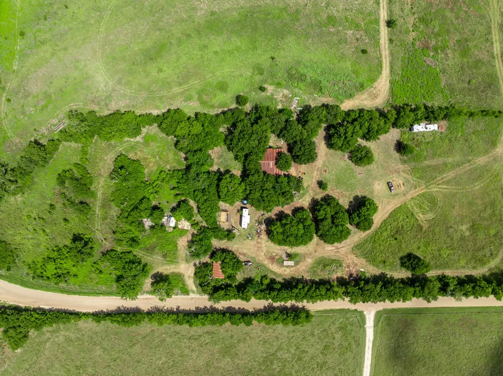 3725 CR 272 Oglesby, TX 76561