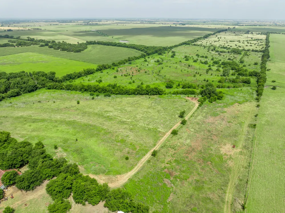 3725 CR 272 Oglesby, TX 76561
