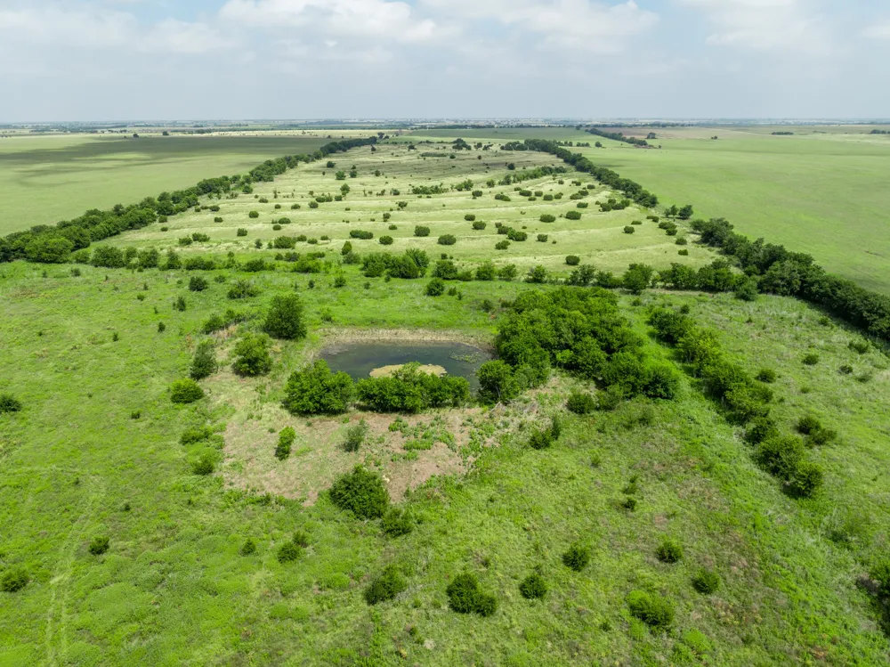 3725 CR 272 Oglesby, TX 76561