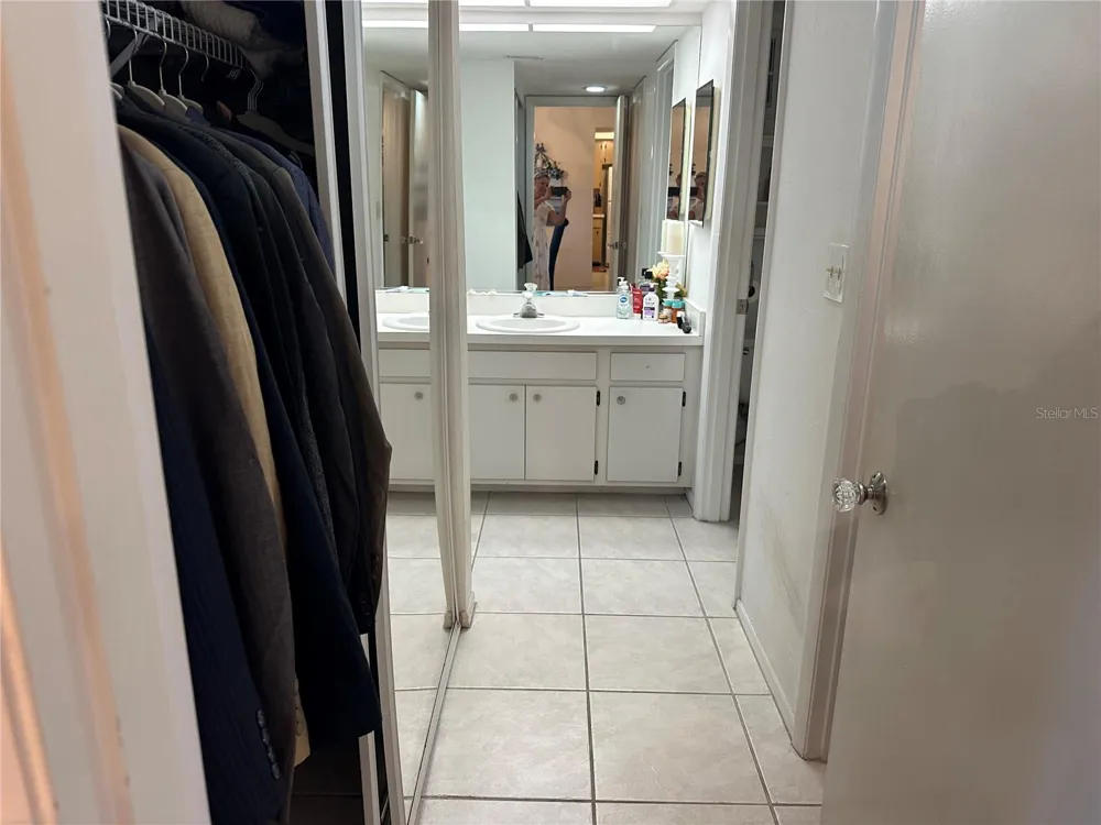618 BIRD BAY DRIVE S #201 Venice, FL 34285