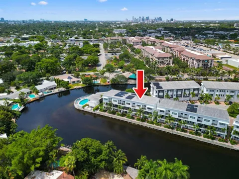 2900 NE 12th Terrace #25