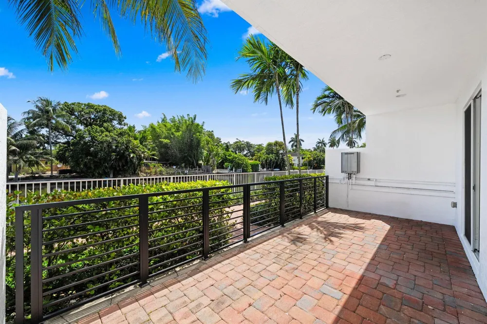 2900 NE 12th Terrace #25 Oakland Park, FL 33334