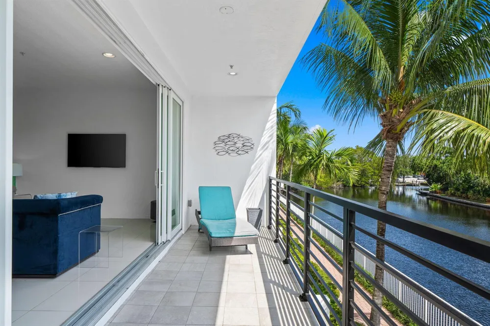2900 NE 12th Terrace #25 Oakland Park, FL 33334