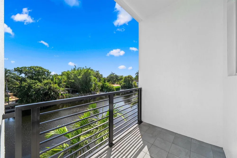 2900 NE 12th Terrace #25 Oakland Park, FL 33334