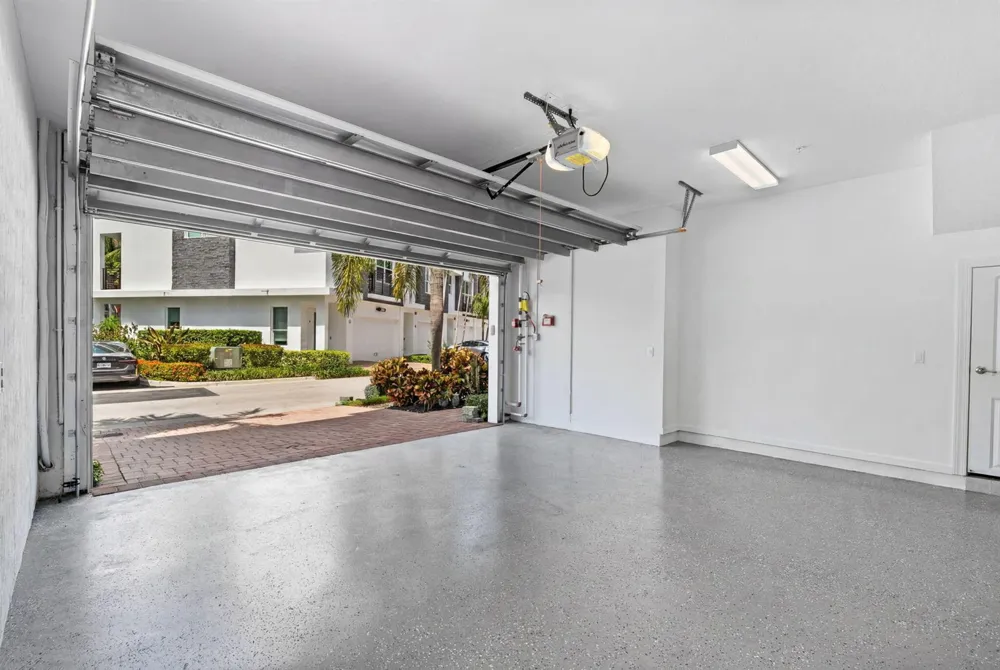 2900 NE 12th Terrace #25 Oakland Park, FL 33334