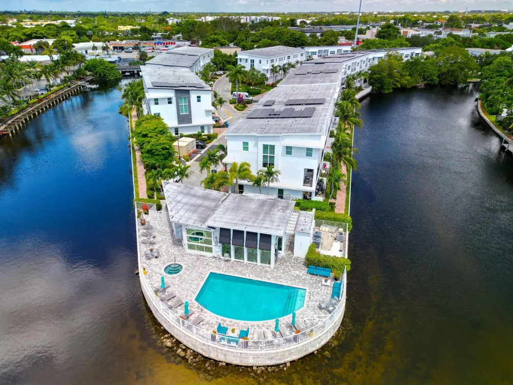 2900 NE 12th Terrace #25 Oakland Park, FL 33334