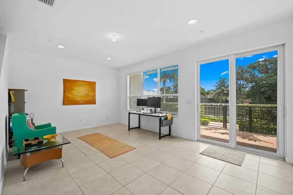 2900 NE 12th Terrace #25 Oakland Park, FL 33334