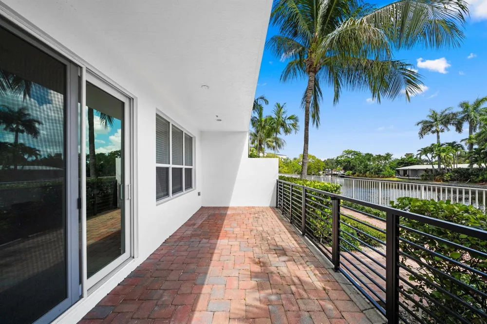 2900 NE 12th Terrace #25 Oakland Park, FL 33334