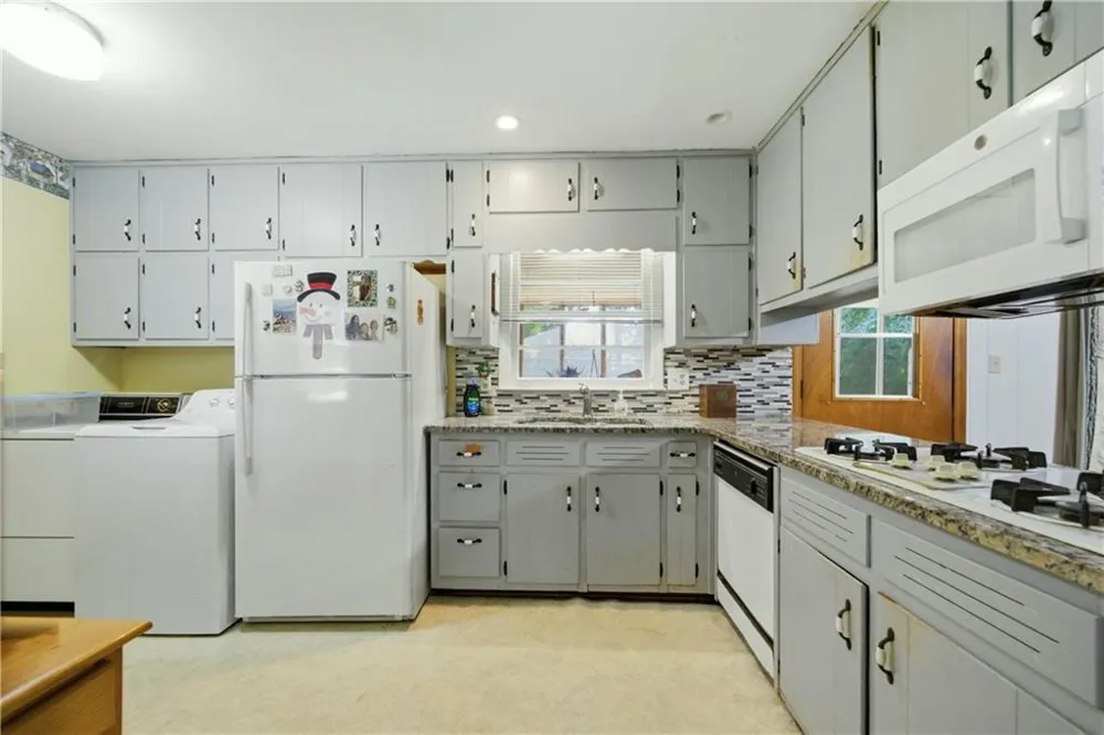 6574 Amity Court Rex, GA 30273