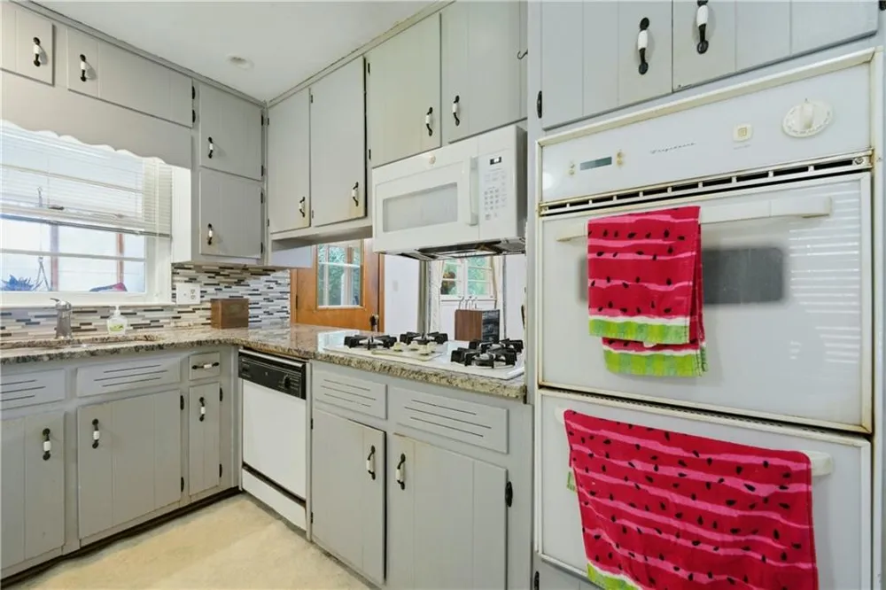 6574 Amity Court Rex, GA 30273