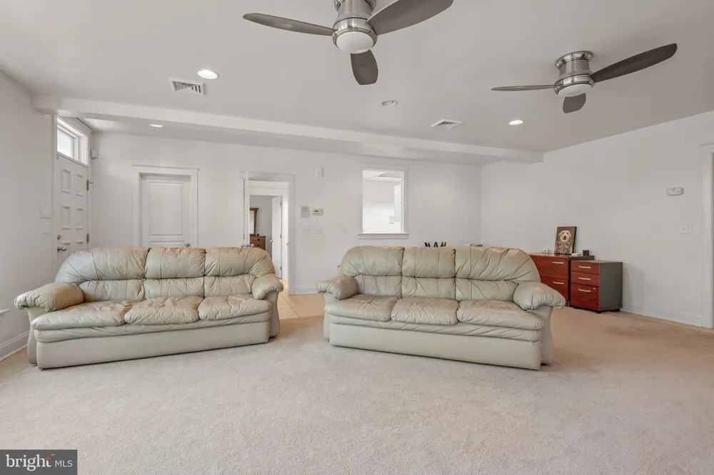 23 DEERFIELD ROAD Lancaster, PA 17603