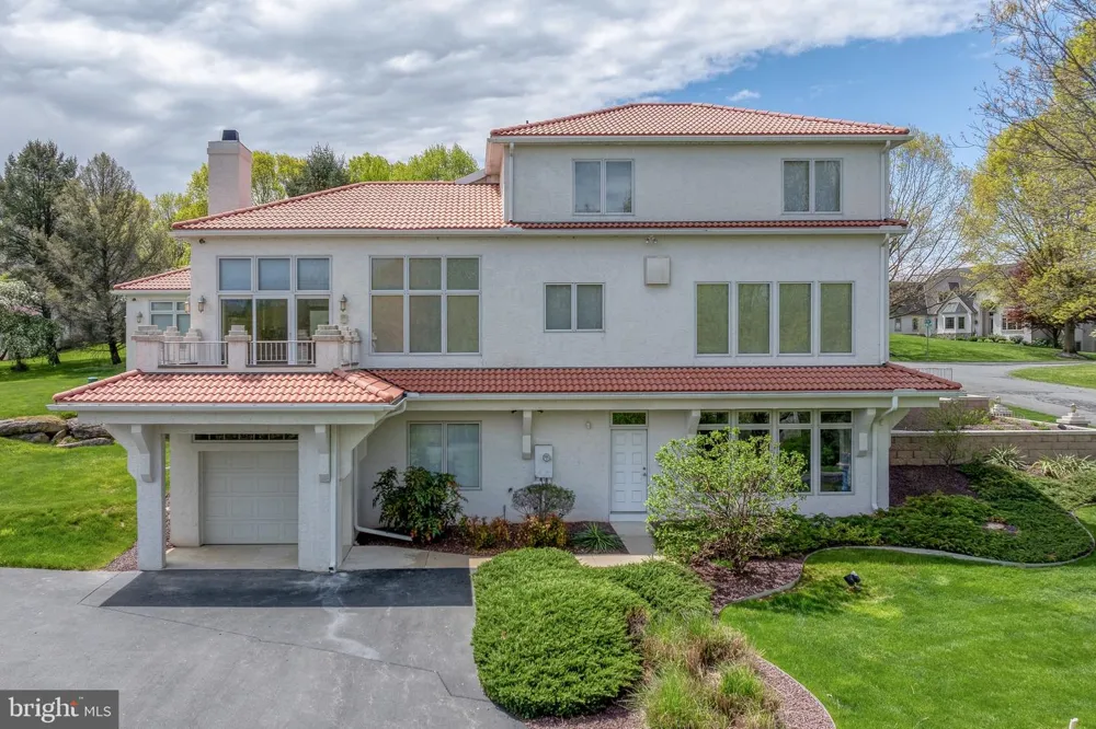 23 DEERFIELD ROAD Lancaster, PA 17603