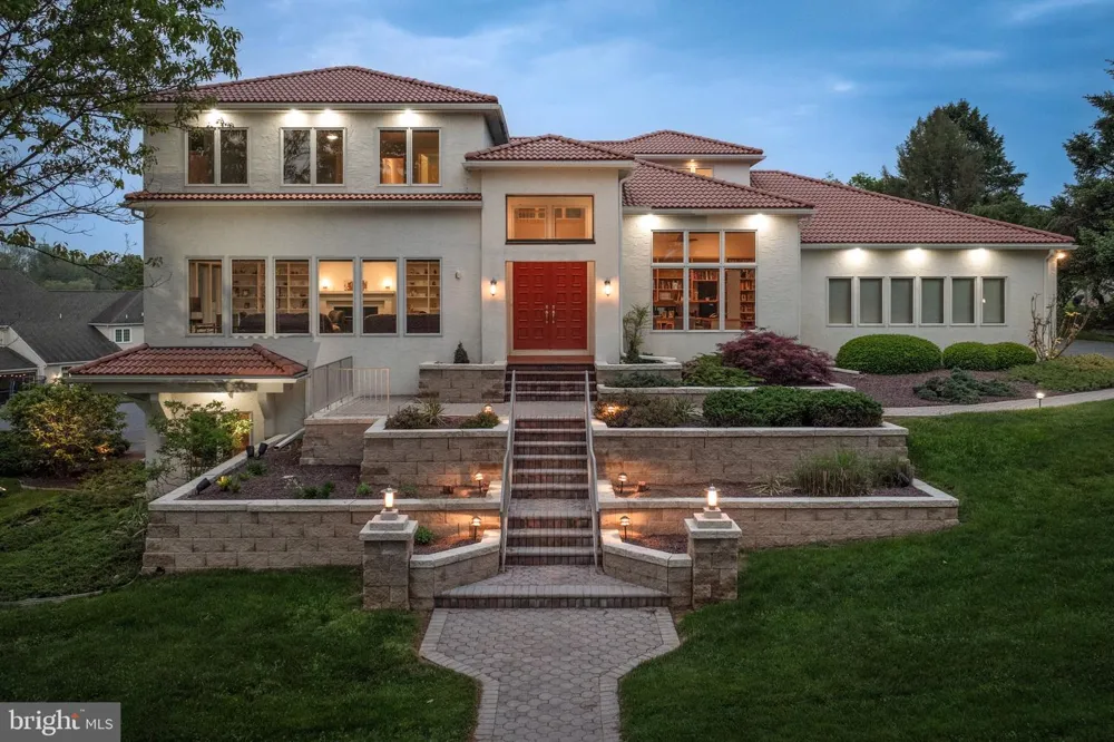 23 DEERFIELD ROAD Lancaster, PA 17603