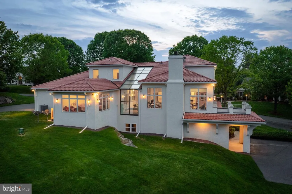 23 DEERFIELD ROAD Lancaster, PA 17603