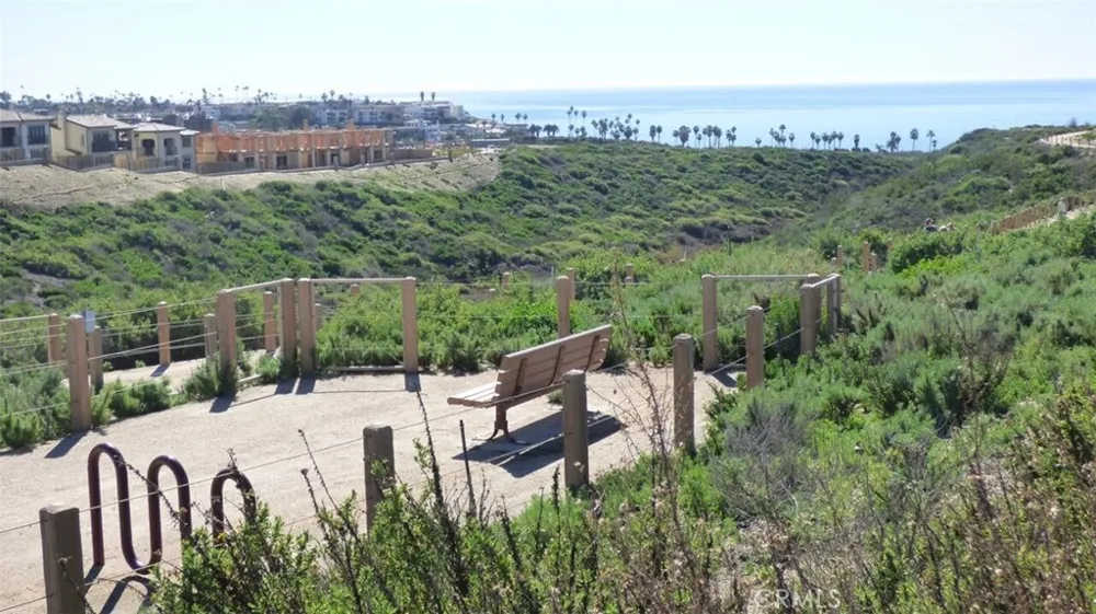 202 Via Galicia San Clemente, CA 92672