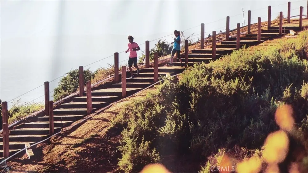 202 Via Galicia San Clemente, CA 92672